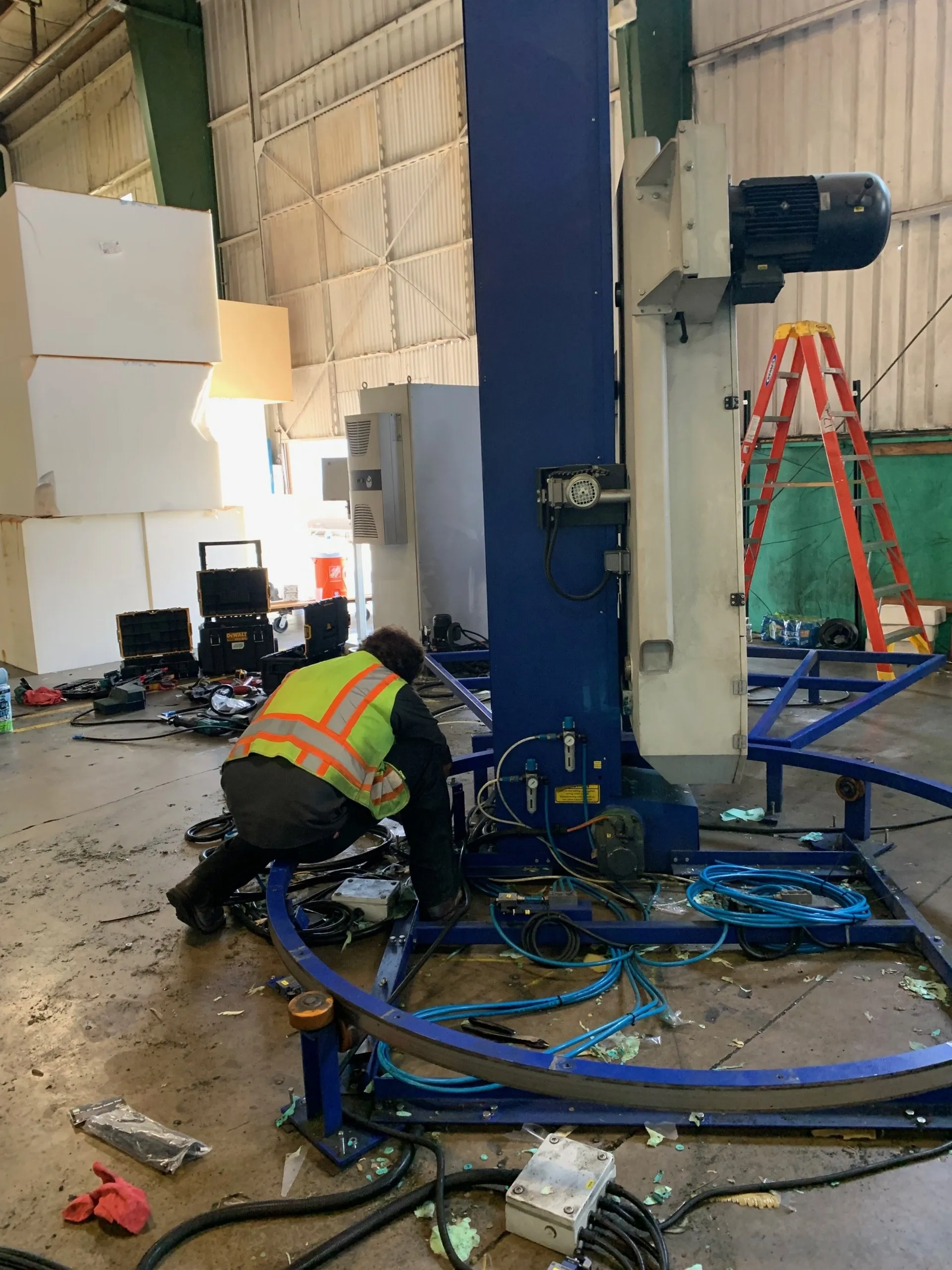 Industrial Dismantling: The Impact of Emerging Technologies