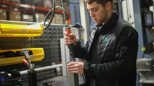 Preventive Maintenance vs. Corrective Maintenance: A Deep Dive into the Pros and Cons