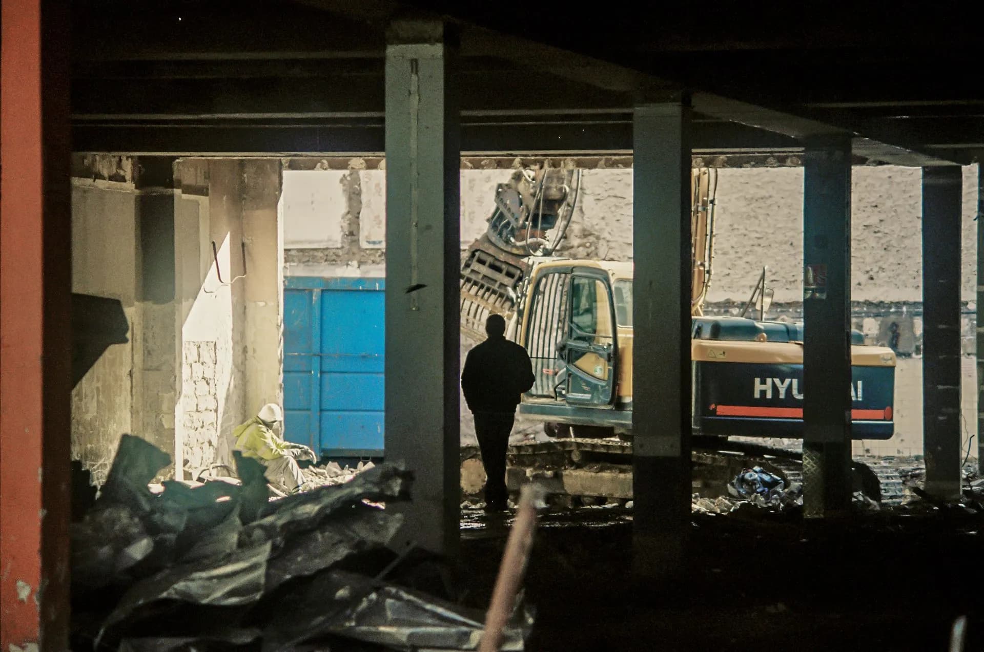 Inside the Art of Industrial Facility Dismantling