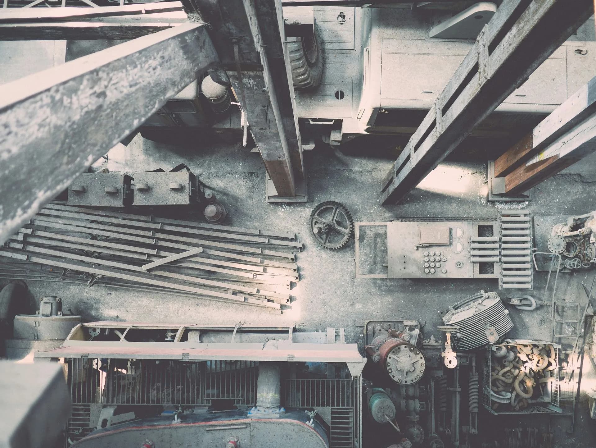 Machinery Installation in Manufacturing: Challenges & Best Practices